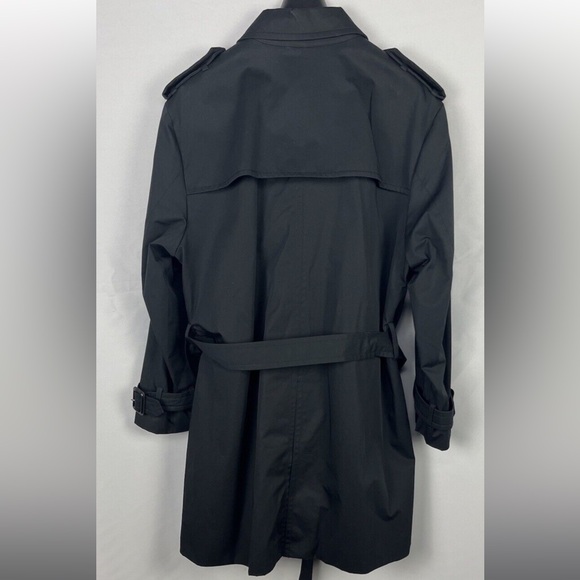 Water resistant Banana Republic trenchcoat - Picture 3 of 4